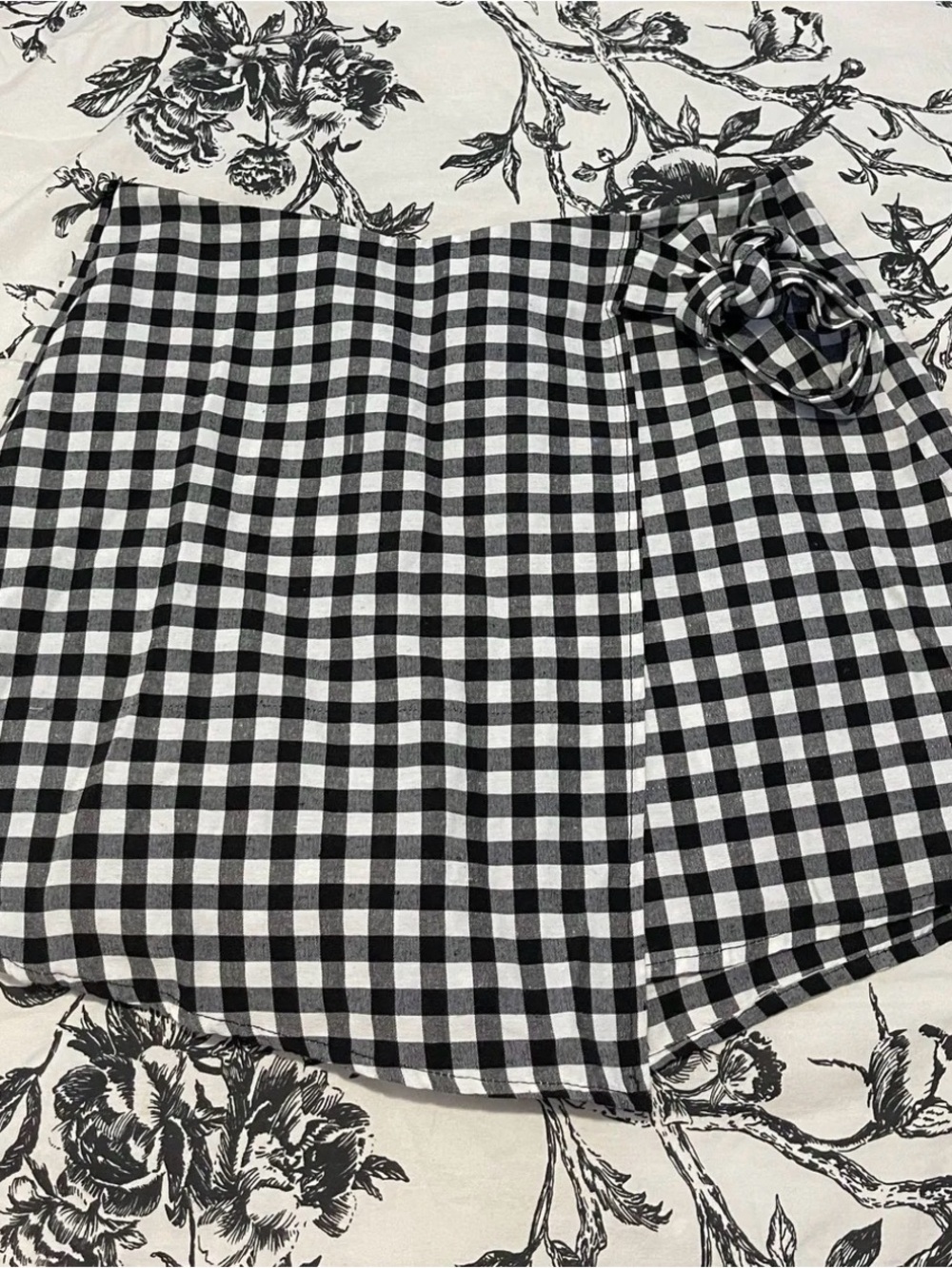 SHEIN Black & White Gingham Mini Wrap Skort with Side Tie